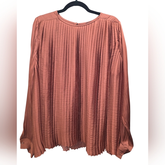 Banana Republic Tops - Banana Republic Tall XL Rust Pleated Long Sleeve Work Blouse Flowy‎ Business